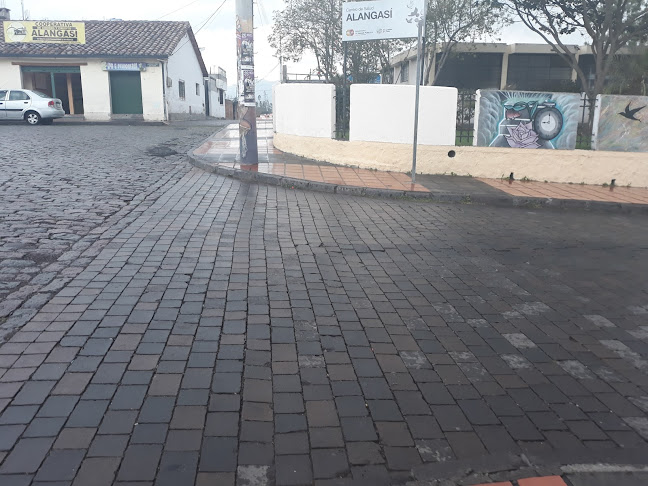 Hamburguesas, Salchipapas Y Pizzas Del Paraue De Alangasi