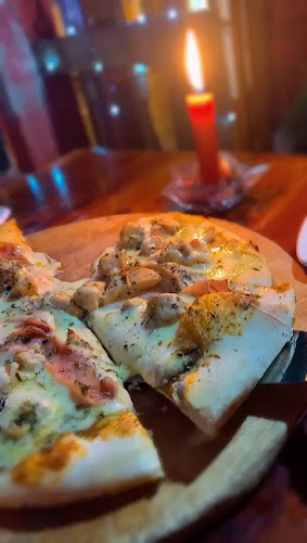 Opinii despre BRUNELI PARRILLADAS Y PIZZAS în Baños de Agua Santa - Gastronomía y hostelería