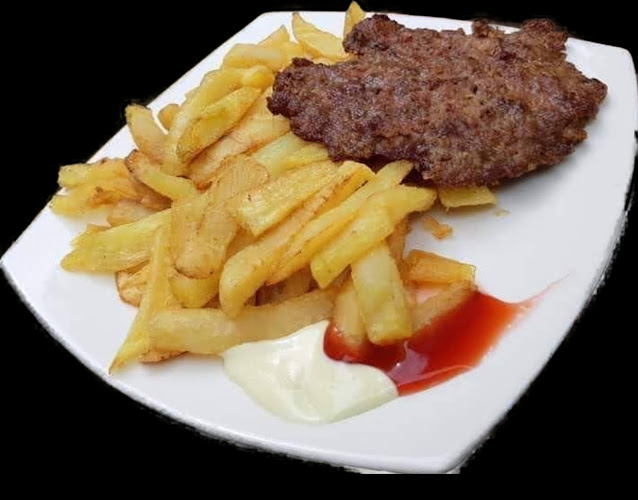 Opinii despre FLAVAGENIAL BURGUER în Quito - Gastronomía y hostelería