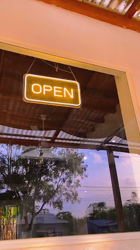 664Q+5XR, Olon, Ecuador