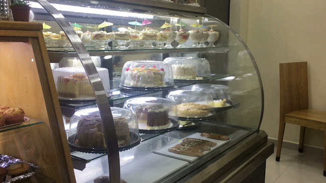 Opinii despre Pizzería Restaurante La Alpujarra în Otavalo - Gastronomía y hostelería