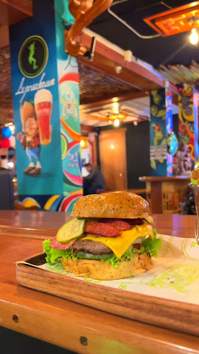 Opinii despre Leprechaun Beer Pub în Puyo - Gastronomía y hostelería