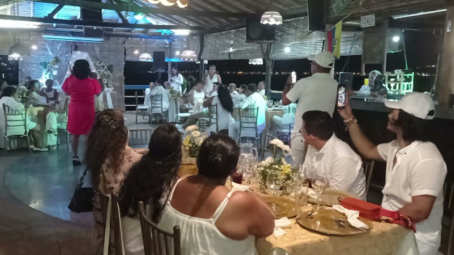 Puerto Amistad Marina - Gastronomía y hostelería