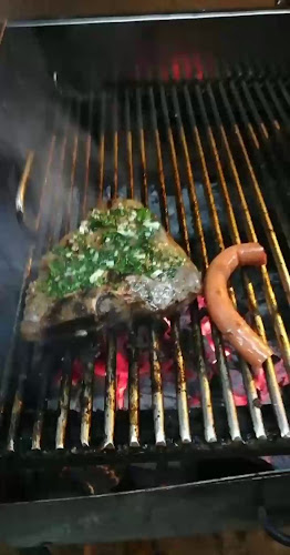 Opinii despre Fuego & Carbón în Pasaje - Gastronomía y hostelería