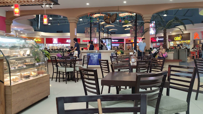 Patio de Comidas Abdón Calderón