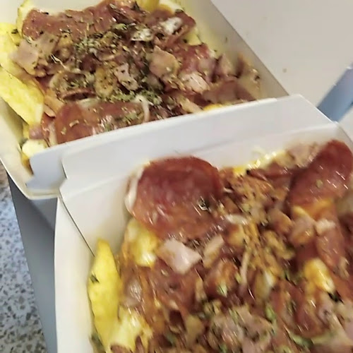 Junior Burgers & Fries - Guayaquil