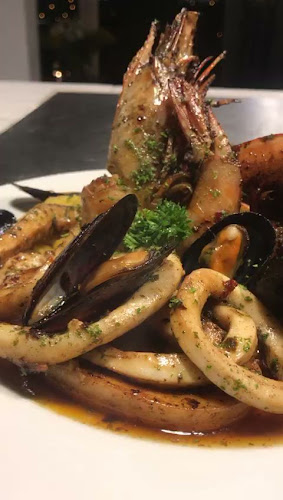 CATS Restaurante - Cumbayá