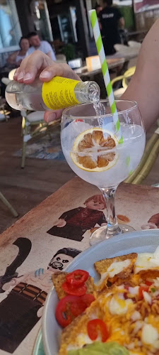 Opinii despre The Jungle în Benidorm - Gastronomía y hostelería