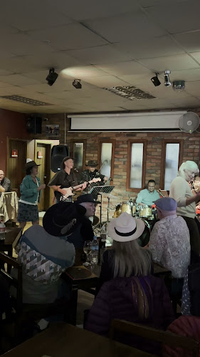 Opinii despre Common Grounds Sports Bar & Grill în Cuenca - Gastronomía y hostelería