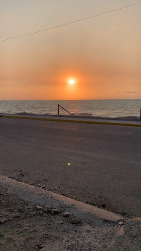 El Viejo y El Mar Hostal y Restaurante
