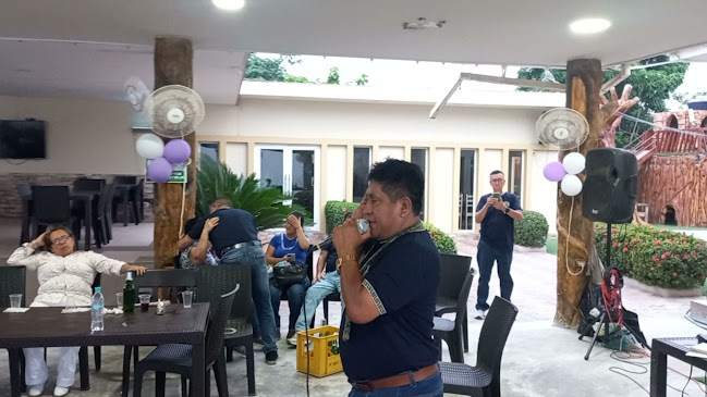 Opinii despre La Choza Del Lobo în Santa Rosa - Gastronomía y hostelería