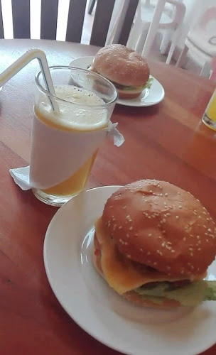 Opinii despre Garaje Cafe De Noa în Santo Domingo - Gastronomía y hostelería