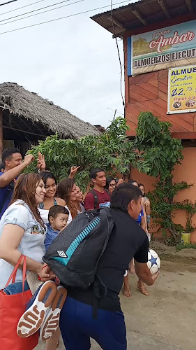 Comentarii opinii despre Cabaña Bar Restaurant Ambar