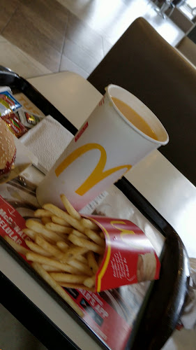 Opinii despre McDonald's în Quito - Gastronomía y hostelería
