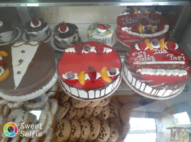 Comentarii opinii despre PANADERÍA y PASTELERÍA "PAN AVELLANAS "