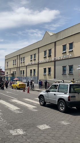 Mercado Cerrado Latacunga - Latacunga