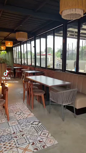 Comentarii opinii despre Ruchis Moros & Grill