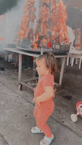 296V+JVQ, Troncal de la Costa, Tres Postes