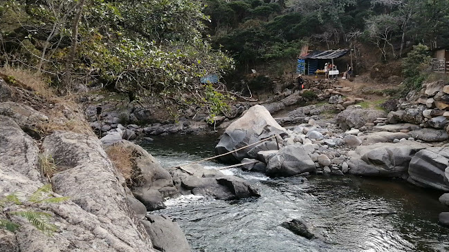 Opinii despre Pailas Rotas în Gonzanamá - Gastronomía y hostelería