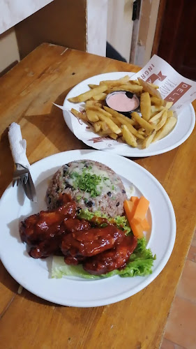 Av. 24 de mayo, y, Salitre