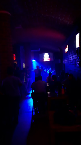 Opinii despre Ak Bar Rock Y Metal în Machala - Gastronomía y hostelería