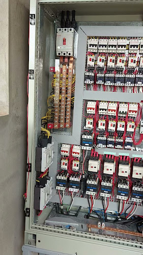 Opinii despre ELECTROLEX ELECTRICIDAD Y SEGURIDAD ELECTRONICA în Ventanas - Gastronomía y hostelería