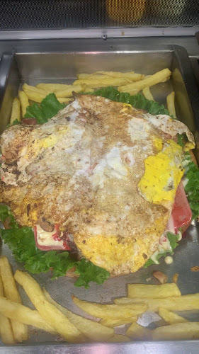 Opinii despre HAMBURGUESAS RUEDA DE CAMIÓN în Guayaquil - Gastronomía y hostelería