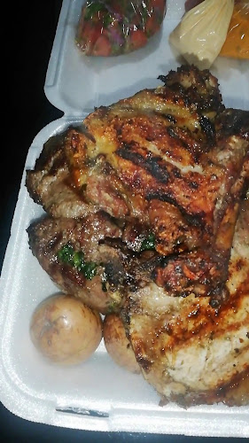 Parrilladas Francis "Steak House" - Gastronomía y hostelería