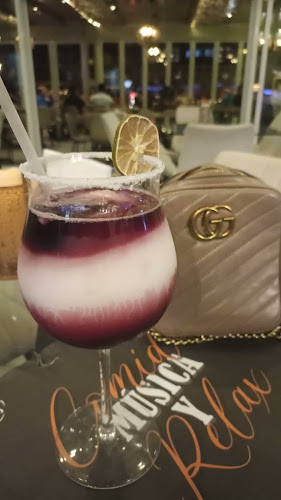 Botelos Lounge & Deli - Portoviejo