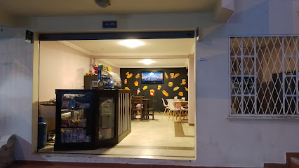 Puki Ice Heladeria y Cafetería