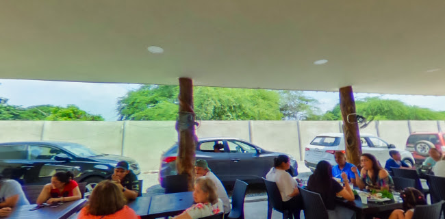 H2H4+89W, Vía a Pto. Jelí, Santa Rosa