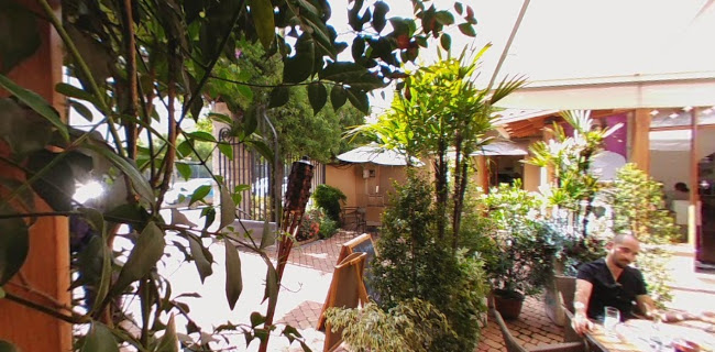 Agustín Cueva y Av. 12 de Abril Esquina, Cuenca 010101