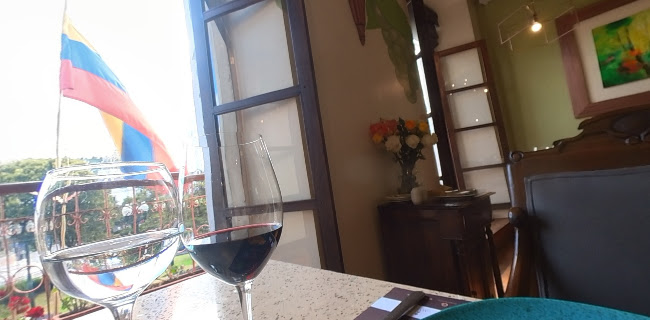Opinii despre La Vid Restaurante în Quito - Gastronomía y hostelería