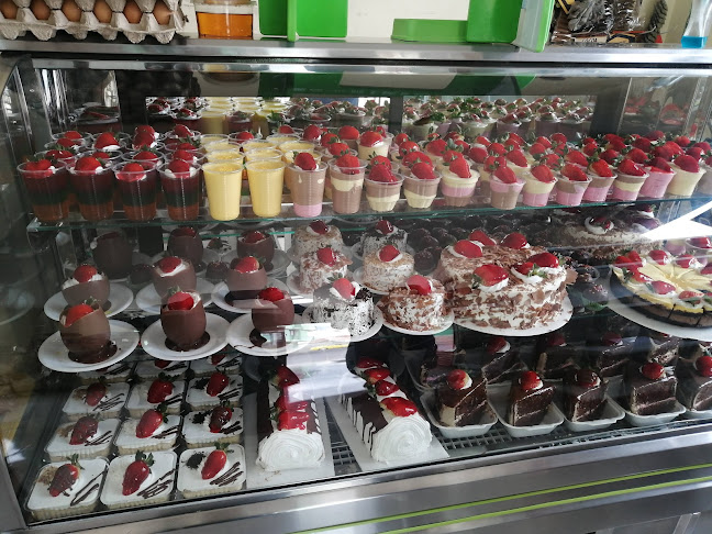 Opinii despre PANADERÍA y PASTELERÍA "PAN AVELLANAS " în Riobamba - Gastronomía y hostelería