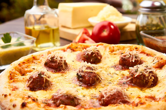 Giuseppe's Pizzas, Subs & Burgers Quito Ponciano