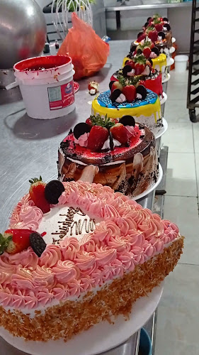 Opinii despre Panadería y pastelería fadispan în La Maná - Gastronomía y hostelería