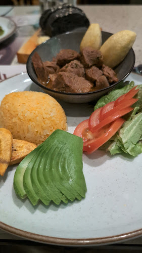 Opinii despre La Vid Restaurante în Quito - Gastronomía y hostelería