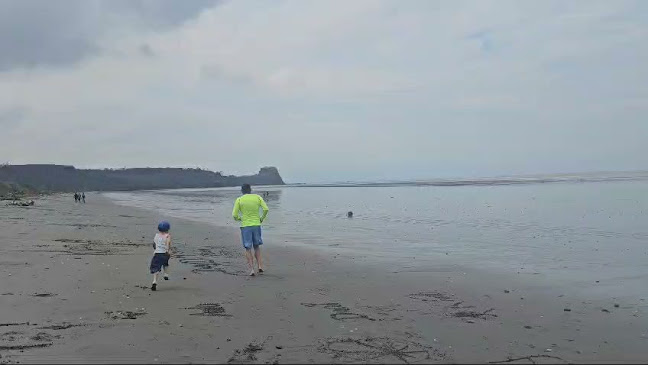 XCM2+XFF, Esmeraldas