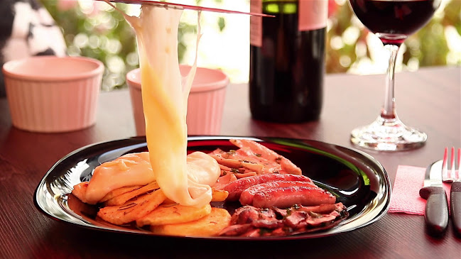 Opinii despre Giuseppe's Pizzas, Subs & Burgers Quito Ponciano în Quito - Gastronomía y hostelería