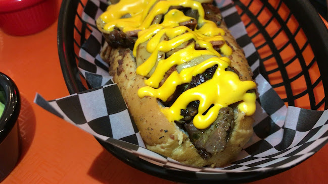 Junior Burgers & Fries - Guayaquil