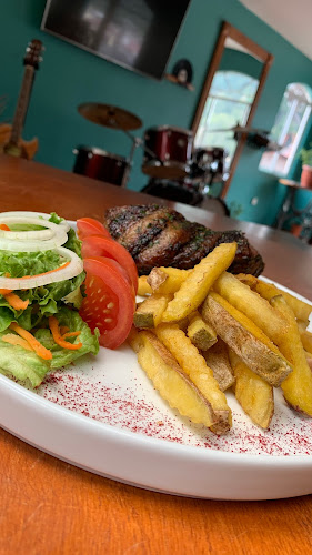 La Cassettera Music Bar and Grill - Puyo