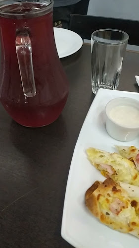 Opinii despre HUT CHEESE PIZZA TENA în Tena - Gastronomía y hostelería