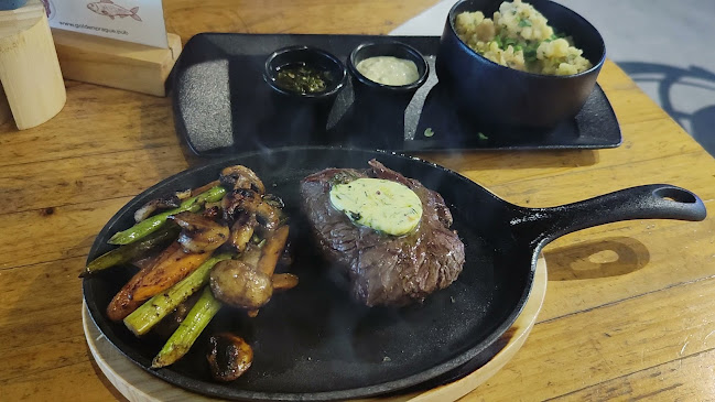 Golden Prague Pub - Urdesa