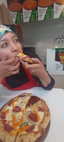 Opinii despre Rapitz. Restaurant. Desayunos. Almuerzos. Meriendas. Pizza. Crepes. Granizados în Quito - Gastronomía y hostelería