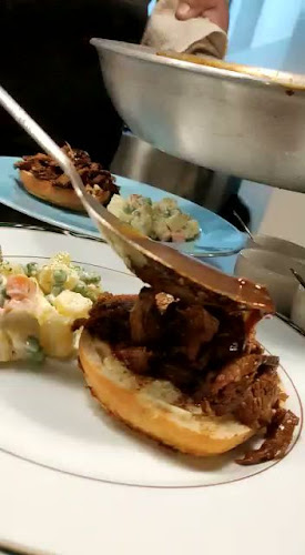 Opinii despre CATS Restaurante - Cumbayá în Quito - Gastronomía y hostelería