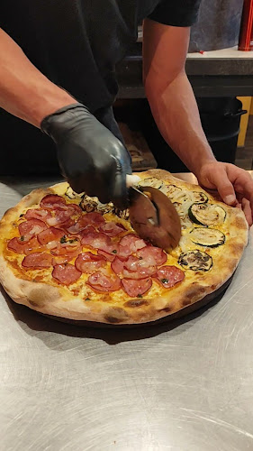 Opinii despre Chamiza Pizzería în Quito - Gastronomía y hostelería