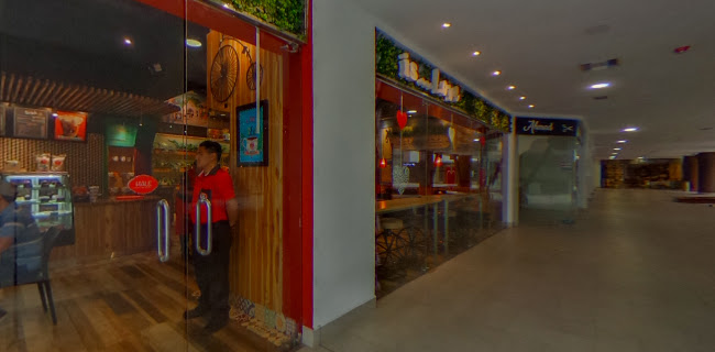 Opinii despre Bombons Coffee Shop - Samborondón Plaza în Samborondón - Gastronomía y hostelería