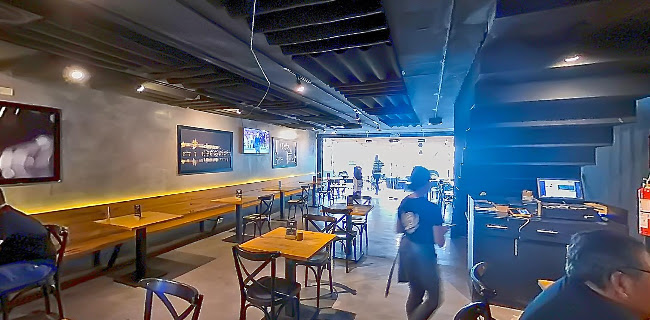 Comentarii opinii despre Golden Prague Pub - Urdesa