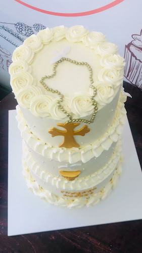 Opinii despre DELICATEZZA PASTELERÍA în Quito - Gastronomía y hostelería