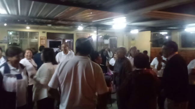 7523+4M8, Av. 24 de Mayo, Azogues